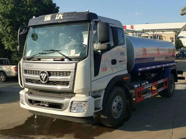 福田瑞沃洒水车(12-15吨)